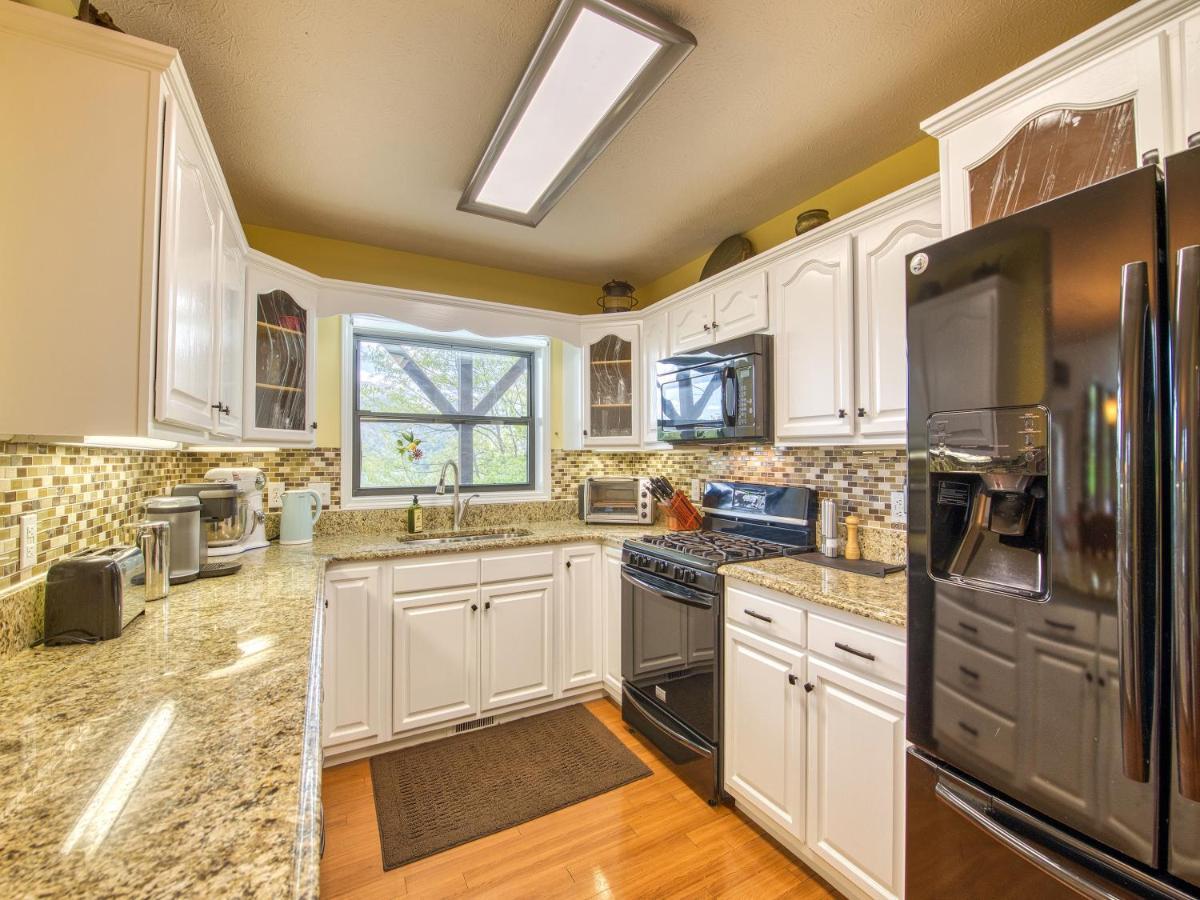Bonnie View 21 - Amazing Smoky Mountain Retreat With Beautiful Scenic Views! Home Maggie Valley Esterno foto