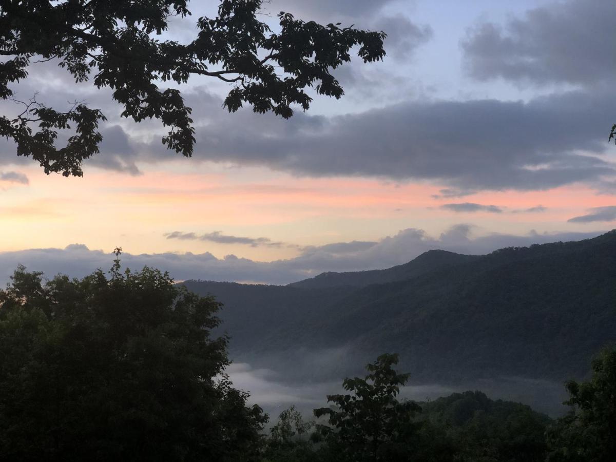 Bonnie View 21 - Amazing Smoky Mountain Retreat With Beautiful Scenic Views! Home Maggie Valley Esterno foto